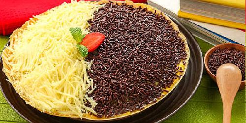 Martabak Arjuna Ireng: Rasa yang Menggigit Jiwa di Jantung Cilacap